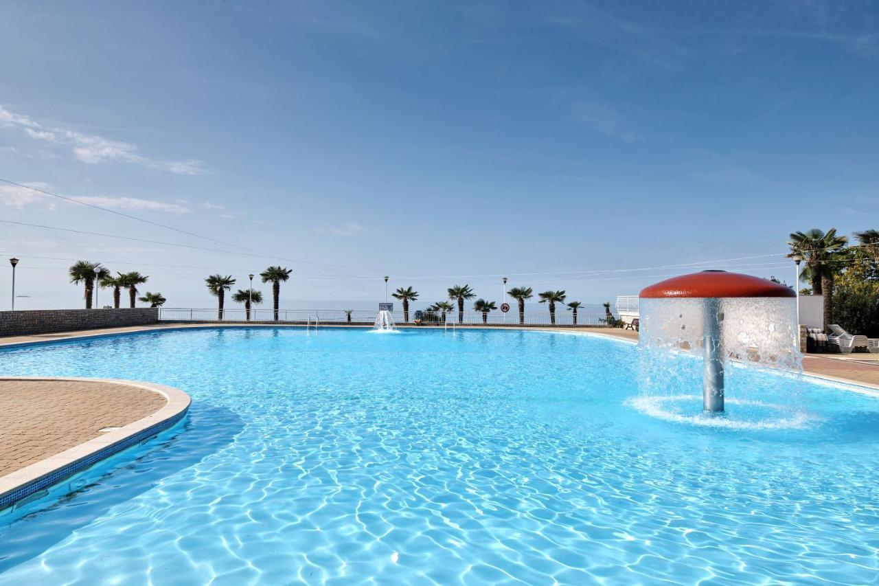 Camping Ulika Mobile Homes - Naturist Červar-Porat Εξωτερικό φωτογραφία